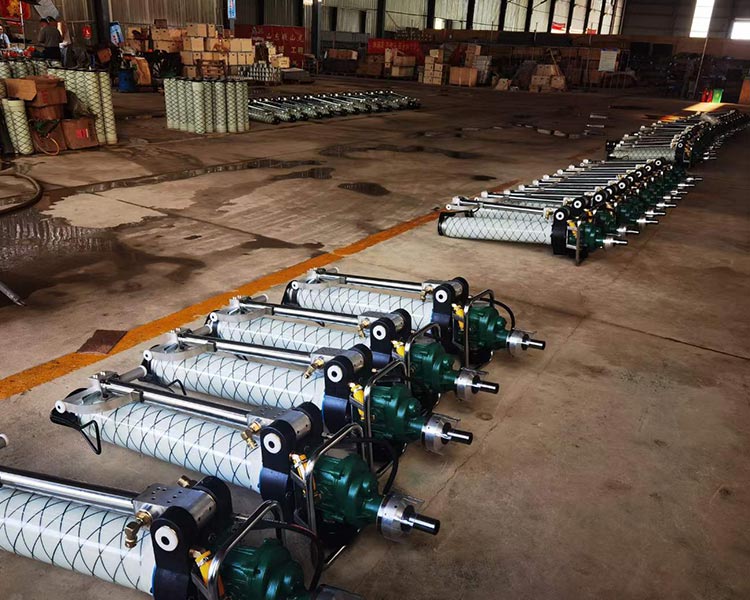 山東微山龍工張拉機具型號：錨桿鉆機油霧器風壓風量你都了解嗎?